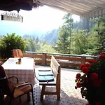 Helga Guest house Unken