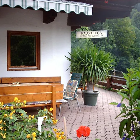 בית הארחה Helga אונקן