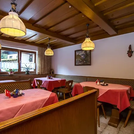 Haus Helga Penzion 3*