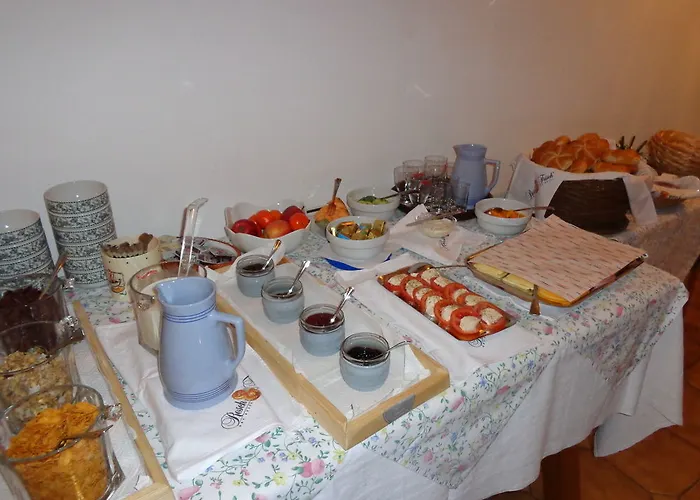 בית הארחה Helga